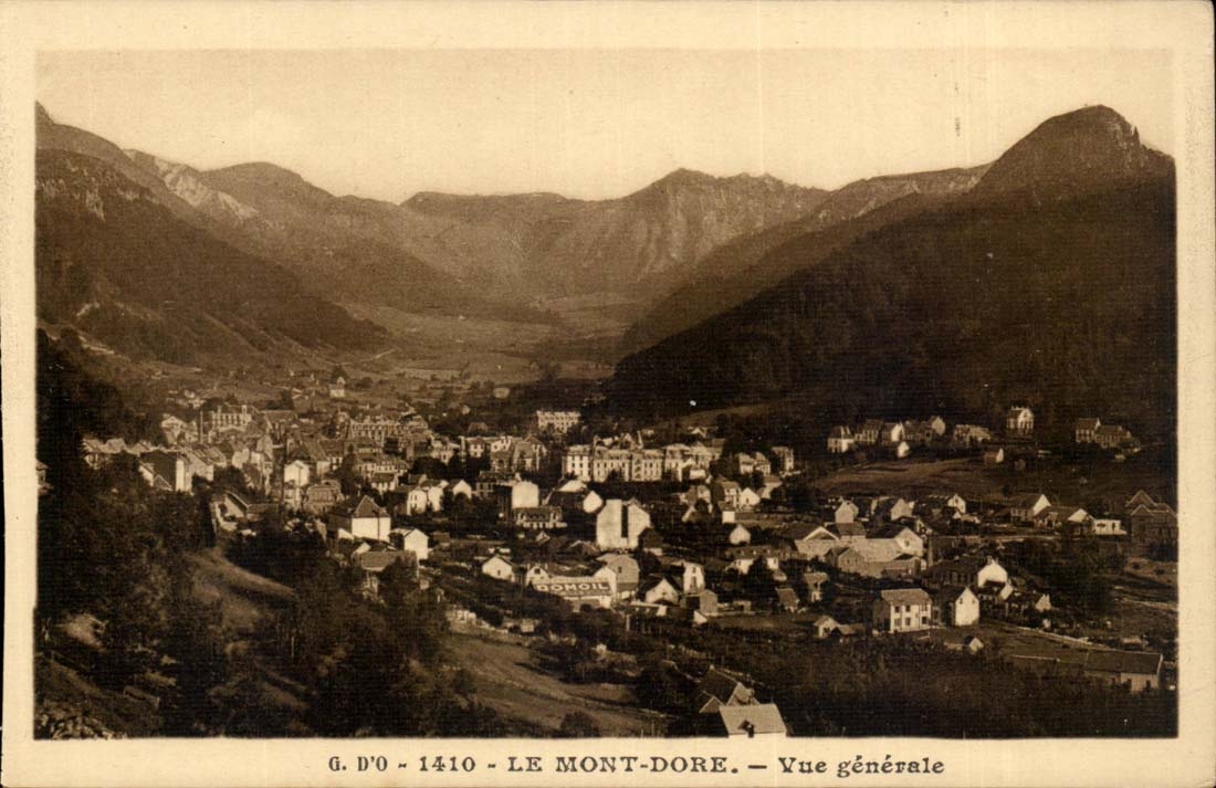 Auvergne CPA G D'O Le mont dore Vue generale