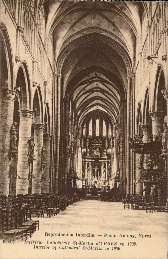 Belgique Belgie Ypres CPA Interieur cathedrale St Martin en 1909
