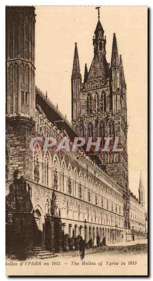 Belgique Belgie Ypres CPA Les halles en 1913