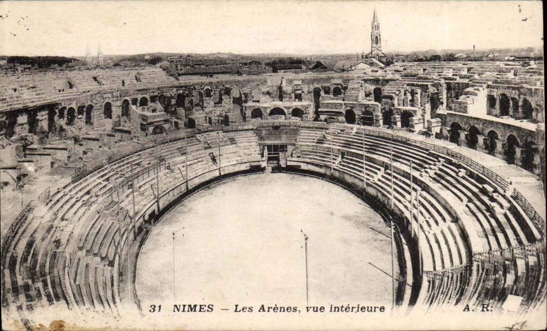 Nîmes — Les Arènes, vue intérieure — A. R., n° 31
