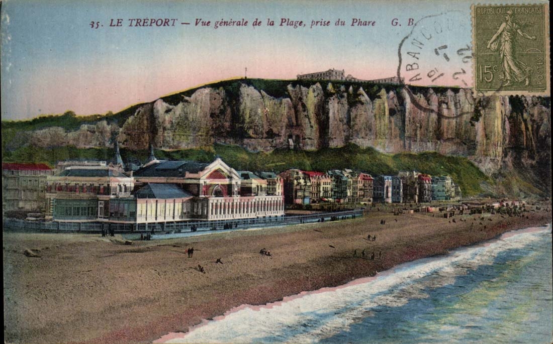 Le TReport CPA Vue generale de la plage prise du phare (lighthouse)