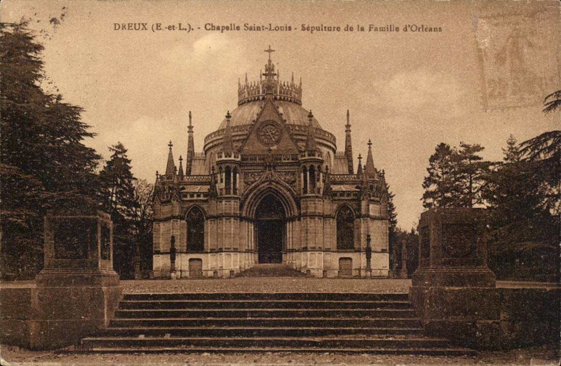 Dreux (E.-et-L.) - Chapelle Saint-Louis - Sépulture de la Famille d'Orléans