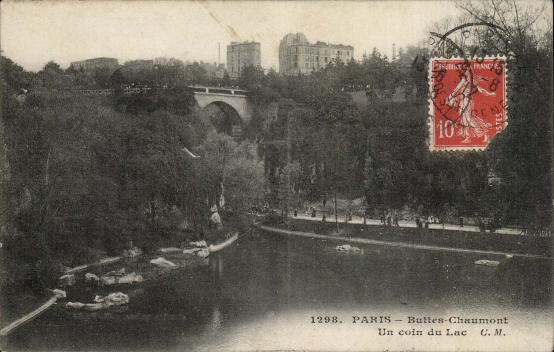 Paris CPA Buttes Chaumont Un coin du lac