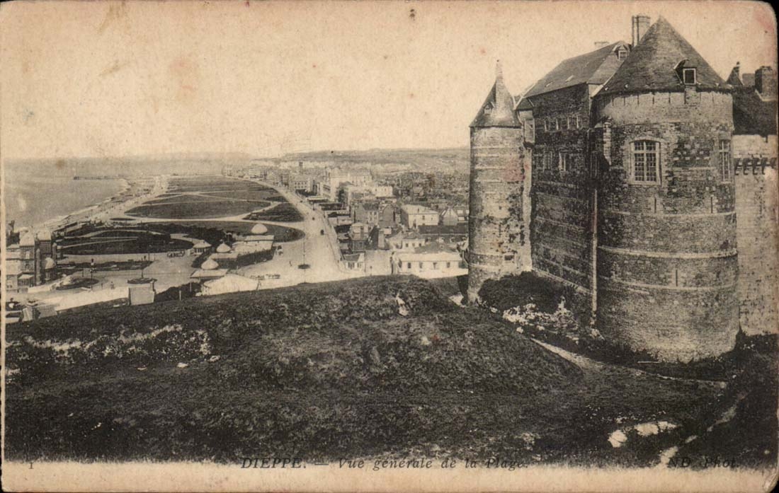 Dieppe CPA Vue generale de la plage