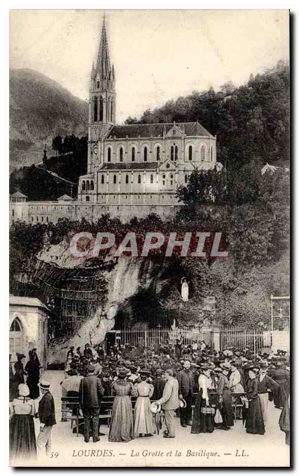 Lourdes CPA La grotte et la basilique