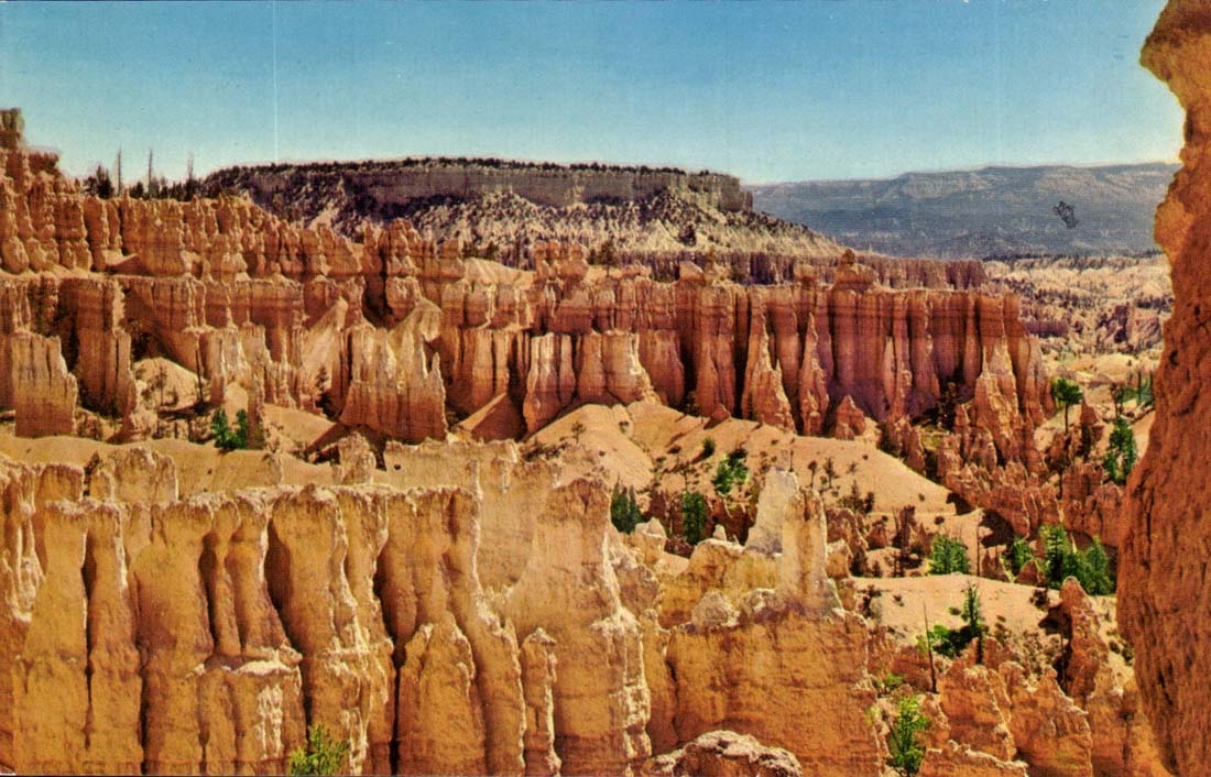 Vue des « Tame Giants » — Bryce Canyon National Park — Published by Eric J. Muench, Salt Lake City, Utah
