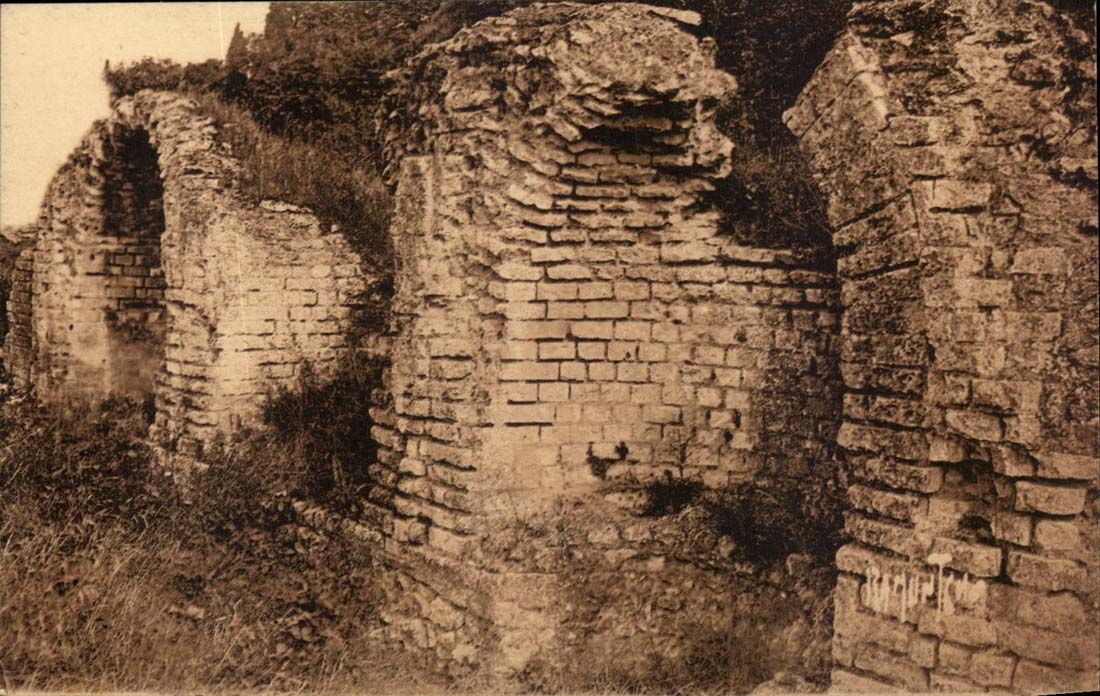 Ruines des Bains Romains — Ruines des Bains Romains — Éditions Artistiques Raymond Bergevin - La Rochelle - 3527