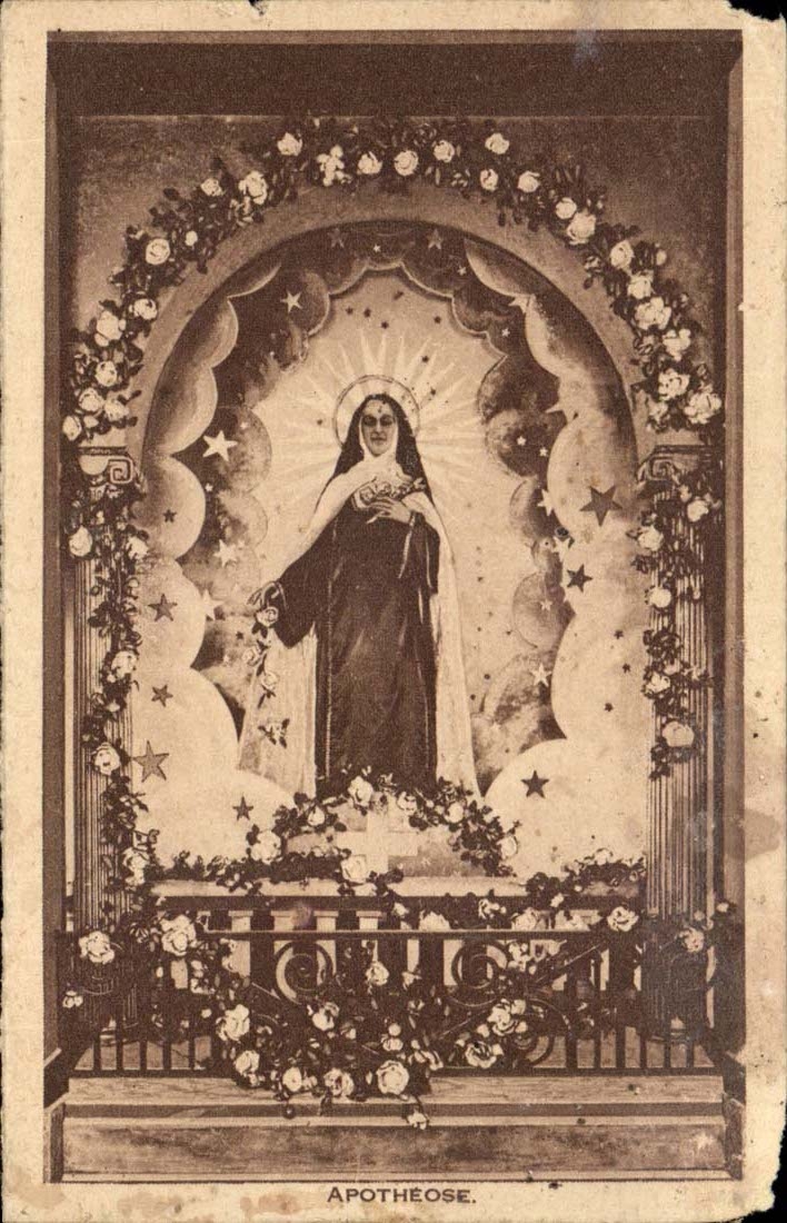 Lisieux CPA Diorama de Sainte Therese de l'enfant Jesus