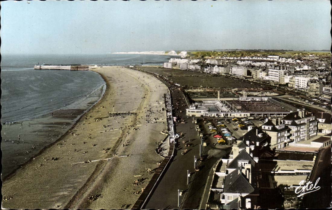 Dieppe CPA Vue generale de la plage