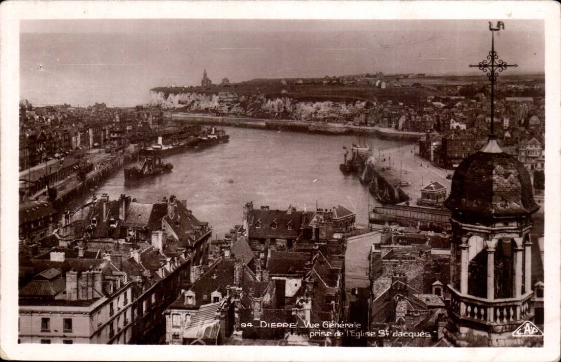 Dieppe CPA Vue generale prise de l'eglise St Jacques