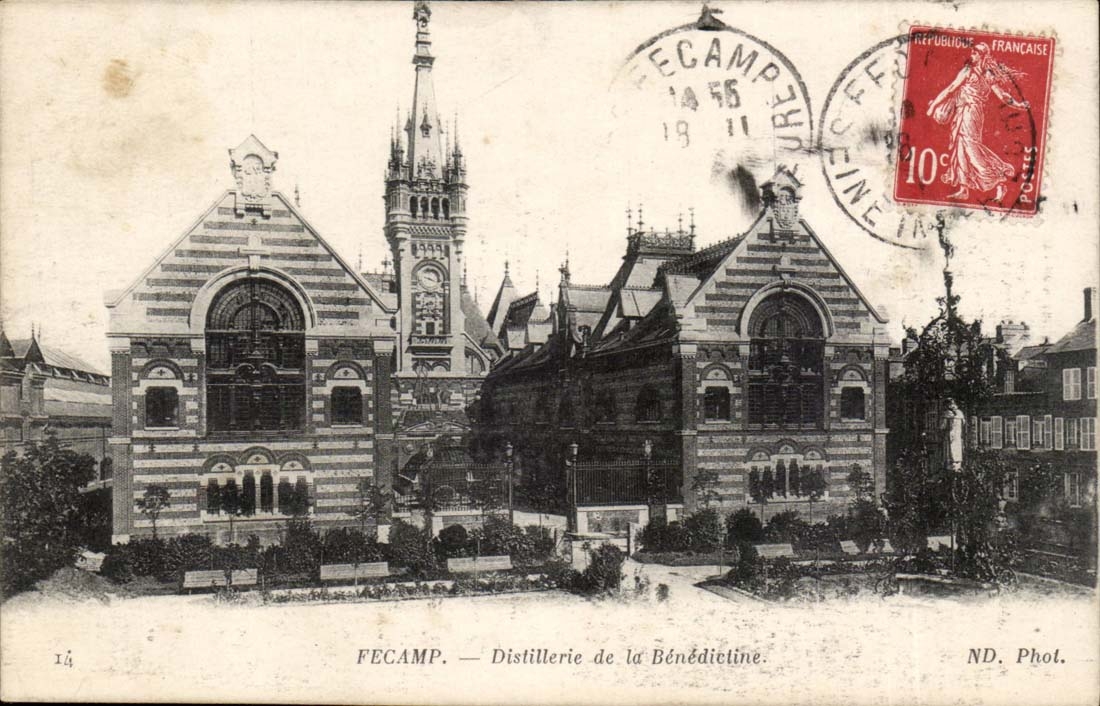 CPA Fecamp Distillerie de la Benedictine