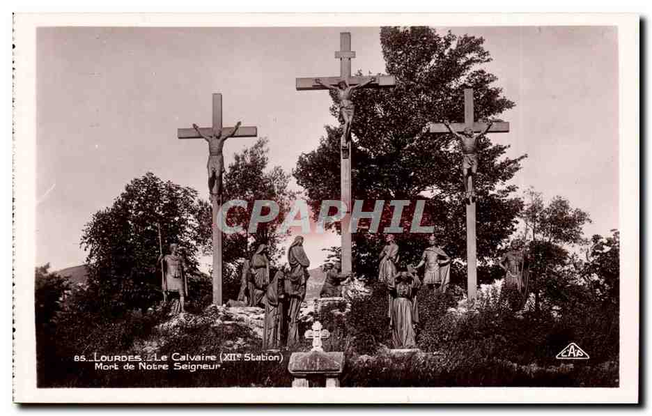CPA Lourdes Le calvaire Mort de notre Seigneur