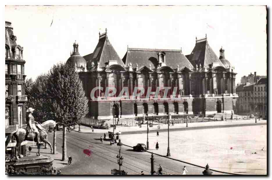 Lille CPA Le palais des Beaux Arts