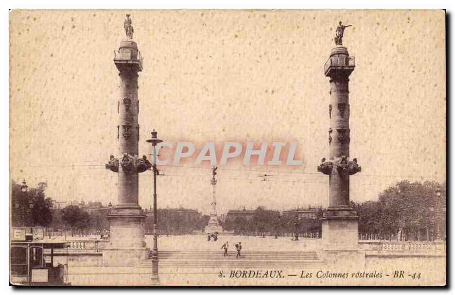 Bordeaux CPA Les colonnes rostrales