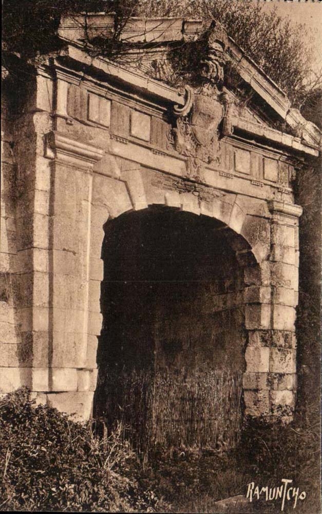 Environs de Marennes CPA Brouage Porte Nord