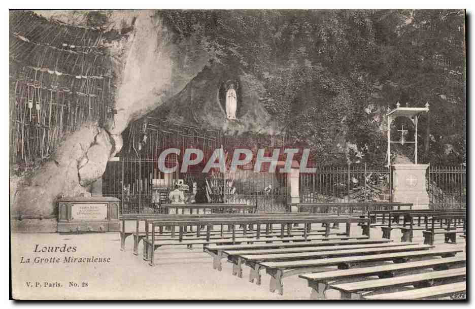Lourdes CPA La grotte Miraculeuse