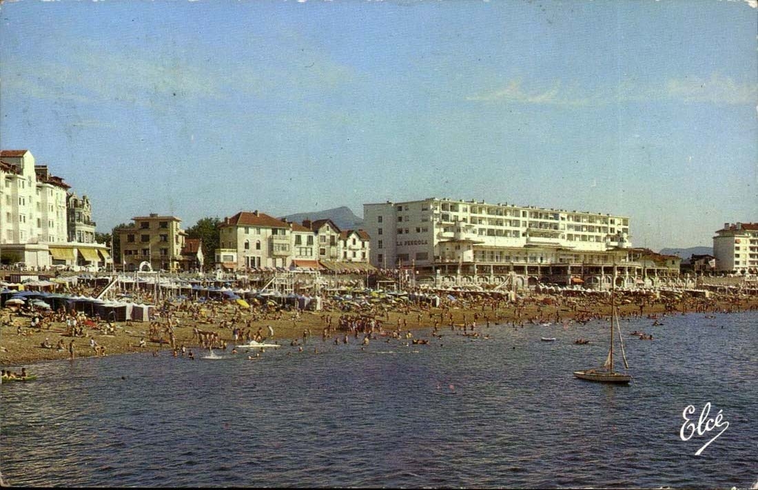 Saint-Jean-de-Luz — La Grande Plage et le Casino — Éditeur Elcé, n° P 1415