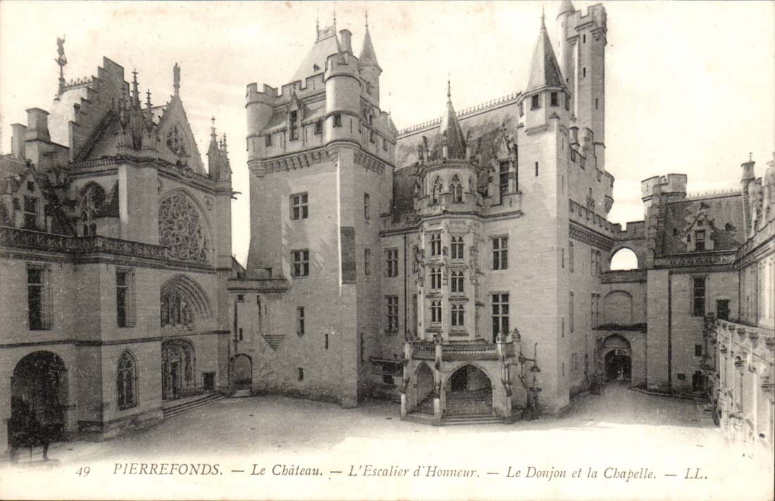 PierreFonds — Le Château, L'Escalier d'Honneur, Le Donjon et la Chapelle — LL. — n°49