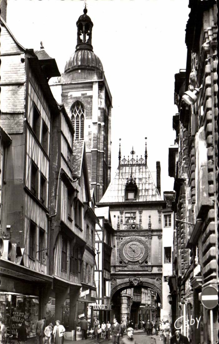 Rouen - La Grosse Horoge et la Tour du Beffroi de l ancien Hotel de Ville - CPA 