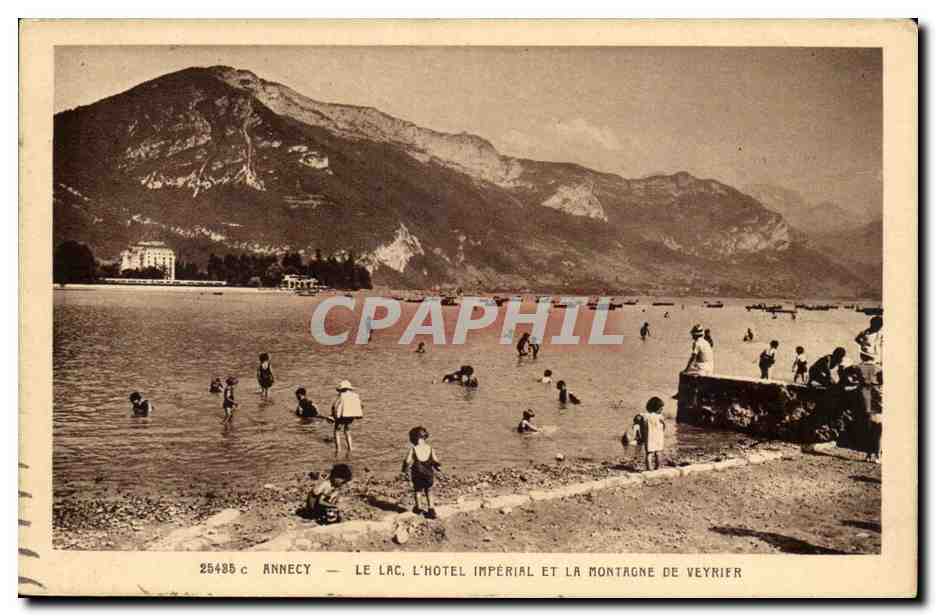 Annecy — Le lac, l'hôtel impérial et la montagne de Veyrier