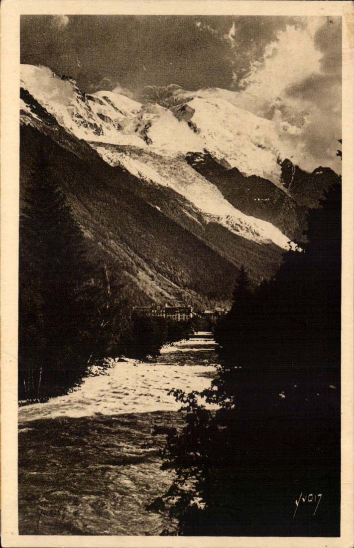 CPA Chamonix Mont Blanc L'Arve et son magnifique fond de glaciers