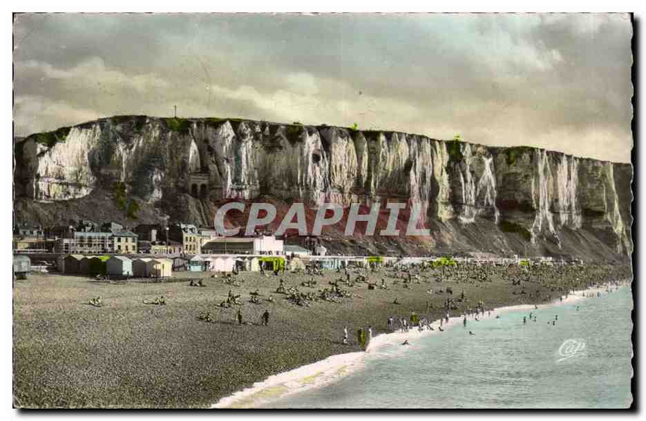 Le Treport CPA La plage et les falaises