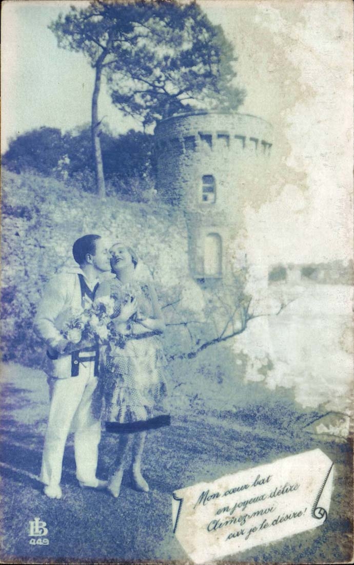 CPA Fantaisie Couple et chateau