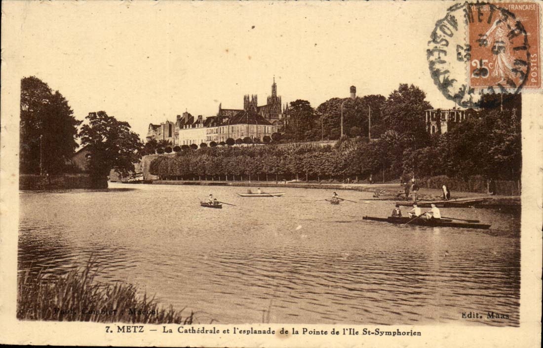 METZ — La Cathédrale et l'esplanade de la Pointe de l'Île St-Symphorien — Edit. Maas