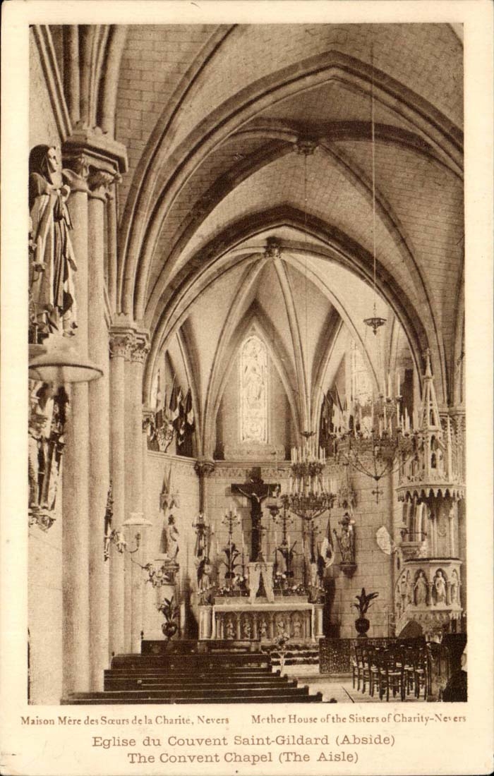 CPA Maison mere des soeurs de la Charite Nevers Eglise du couvent Saint Gildard