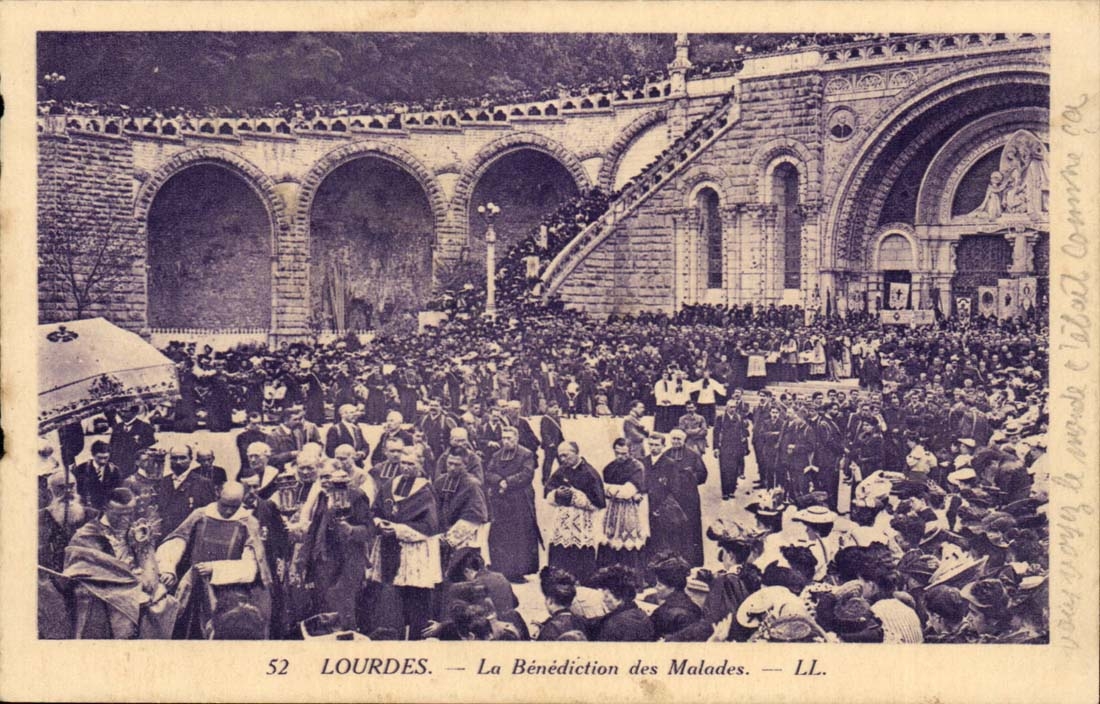Lourdes CPA La benediction des malades