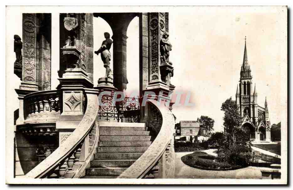 Bon SEcours CPA Le monument de Jeanne d'arc et l'eglise Notre DAme de Bon SEcours