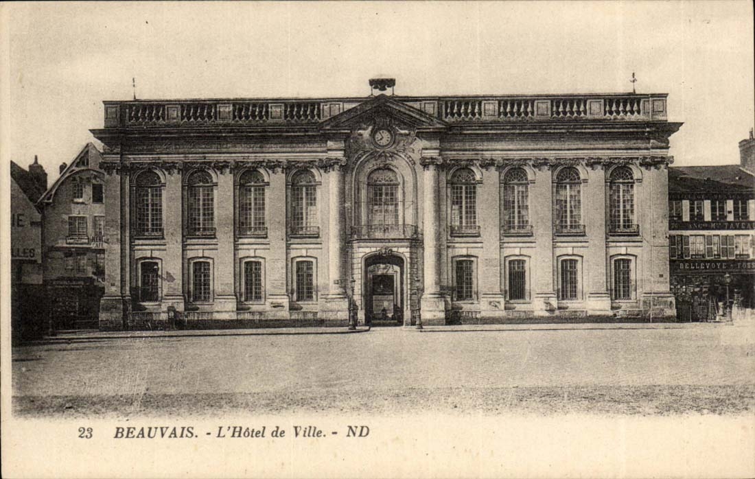Beauvais CPA L'hotel de ville
