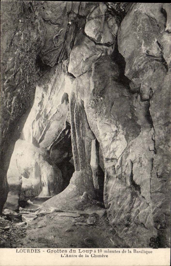 Lourdes - Grottes du Loup, L'Antre de la Chimère — à 10 minutes de la Basilique