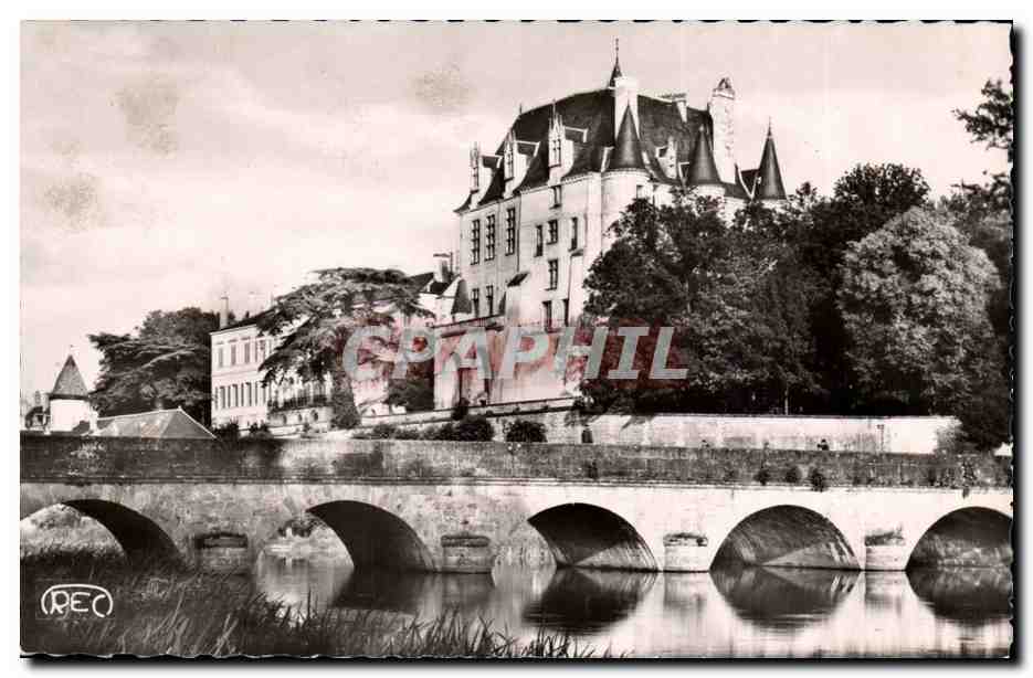 Château de Châteauroux — vue avec pont sur l'Indre — éditeur M. Roussel, Châteauroux