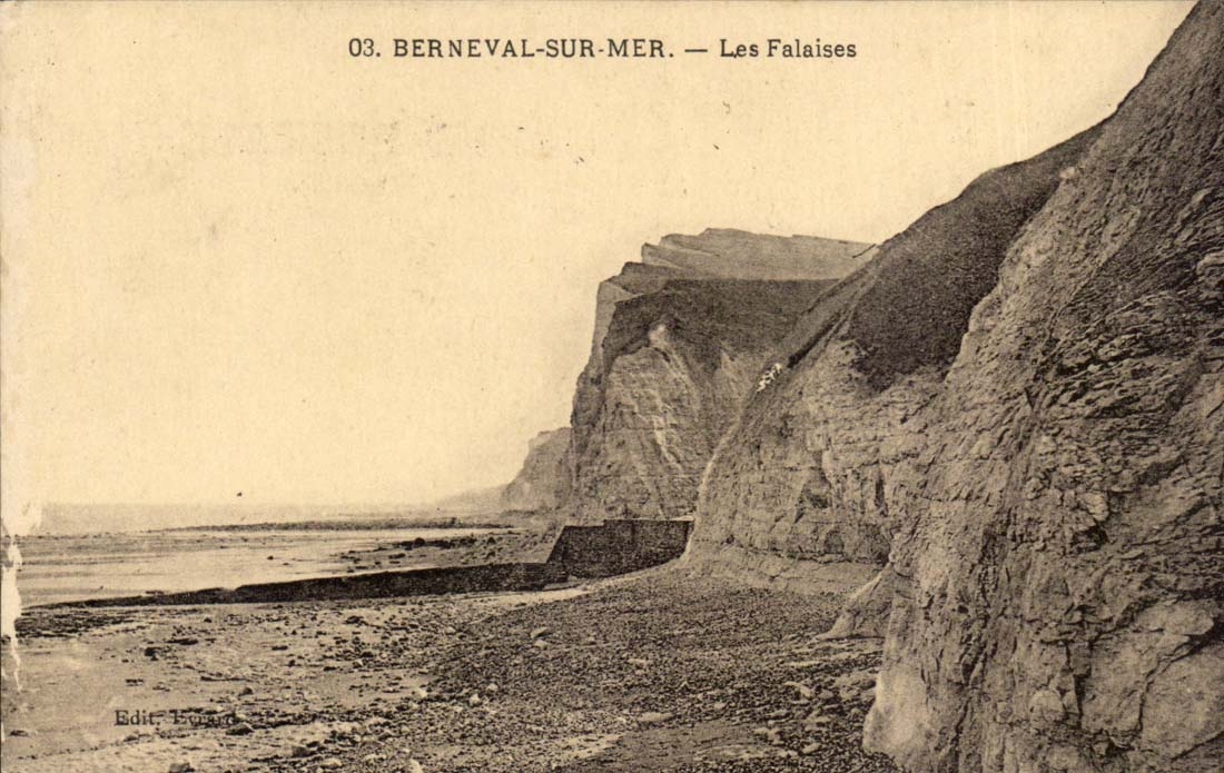 Berneval sur Mer - Les Falaises - CPA 