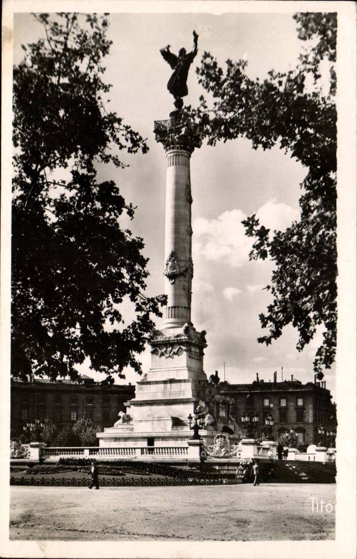 CPA Bordeaux Le monument des Girondins