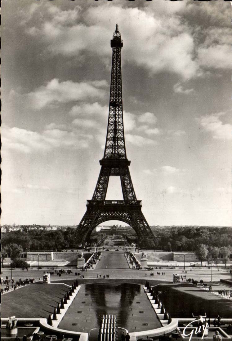 Paris 7 - La Tour Eiffel vue du Palais de Chaillot - CPA 