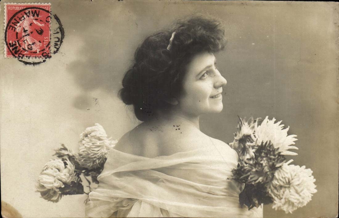CPA FAntaisie Femme