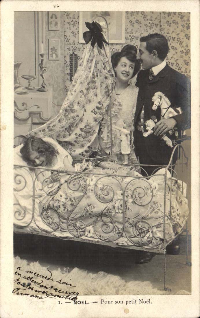 Famille autour d'un berceau décoré — Pour son petit Noël — Éditeur : NOEL, n°1