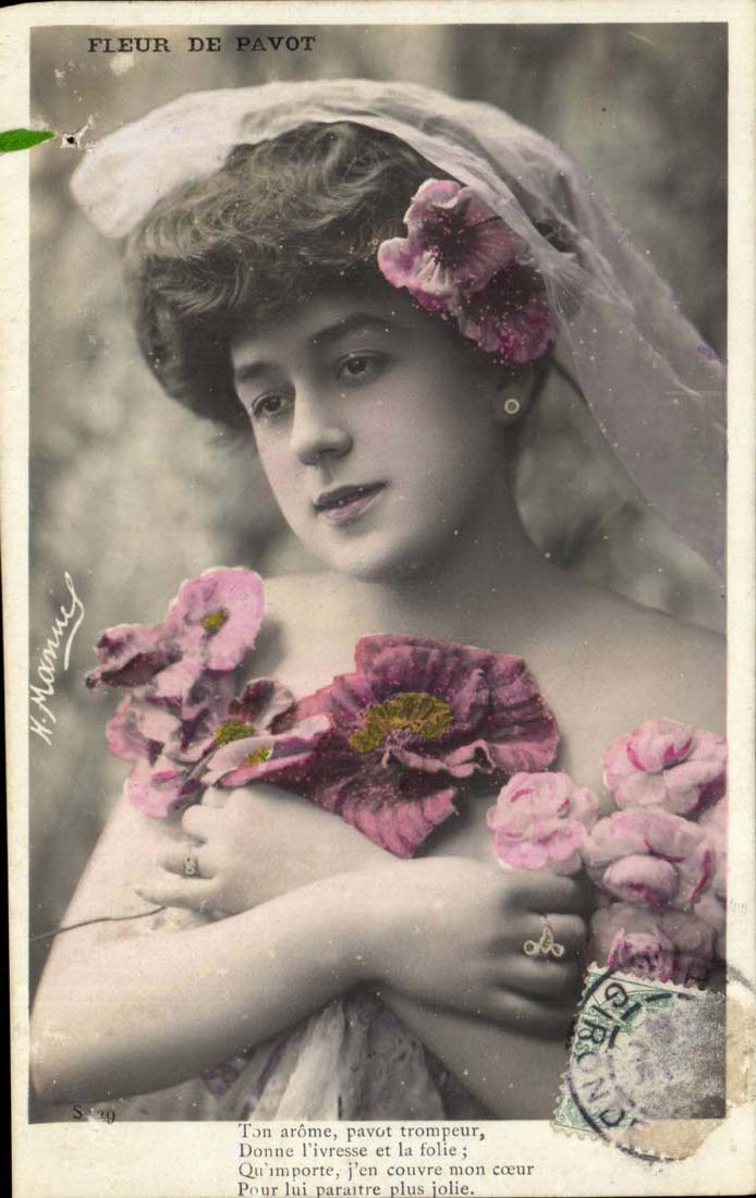 CPA Fantaisie Femme ton arome pavot trompeur donne l'ivresse et la folie 