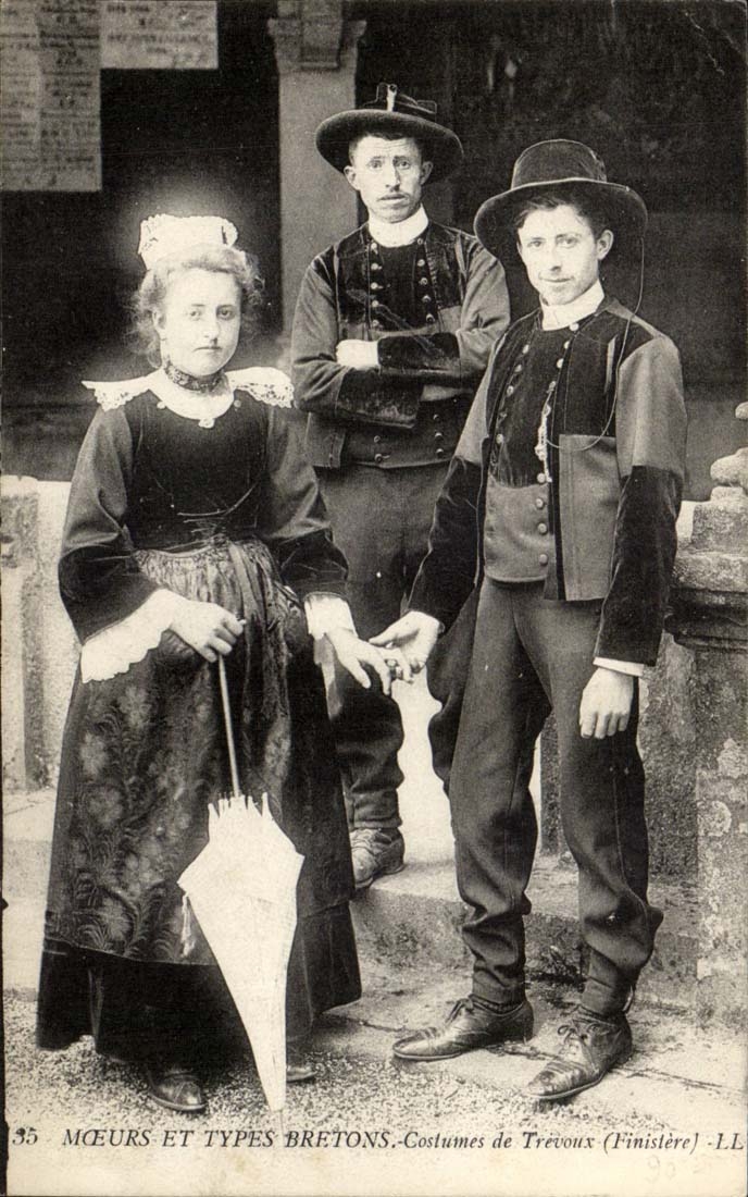 Mœurs et Types Bretons — Costumes de Trevoux (Finistère) — LL