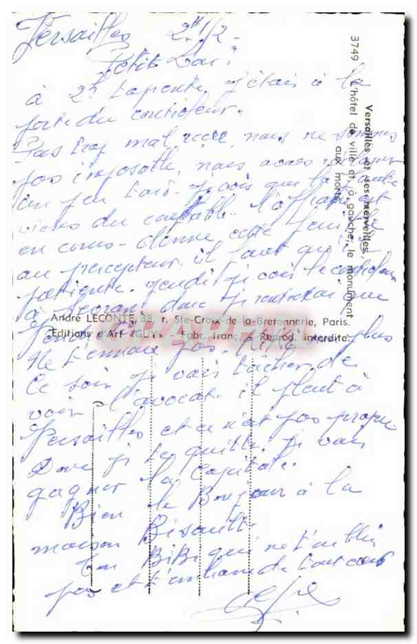 Versailles et ses merveilles CPA L'hotel de vile et a gauche monument aux morts — Verso