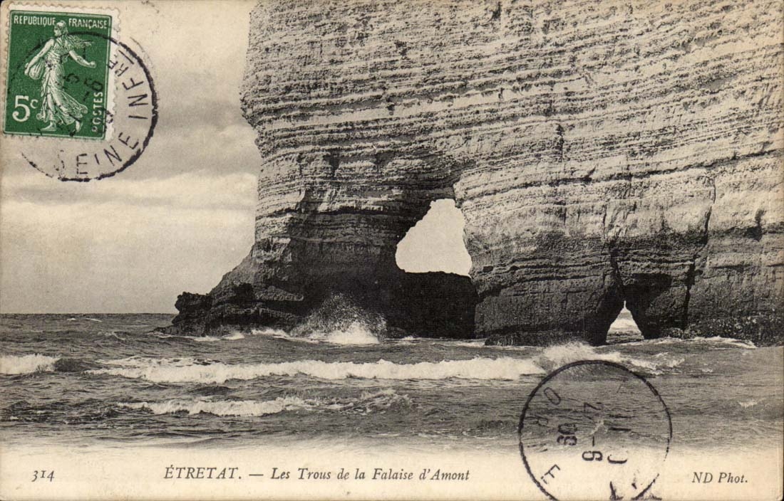 Etretat CPA Laes trous de la falaise d'Amont