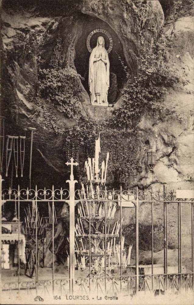Lourdes CPA La grotte (Bernadette)
