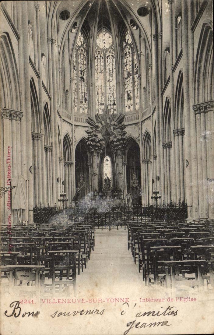 CPA Villeneuve sur Yonne Interieur de l'eglise