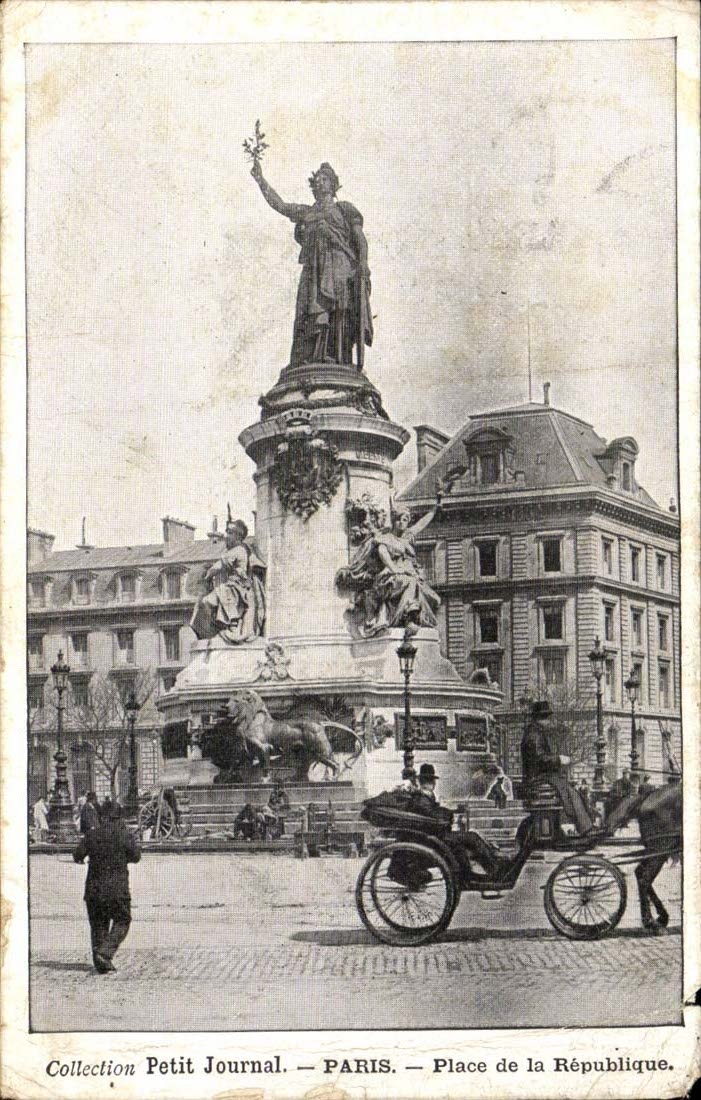 Paris CPA Colection Petit journal Place de la Republique