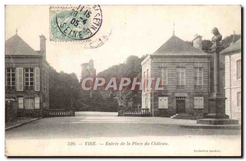 Vire CPA Entree de la place du chateau