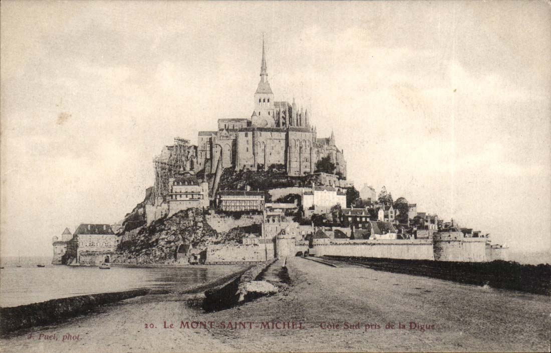 Mont Saint Michel CPA Cote sud pris de la digue