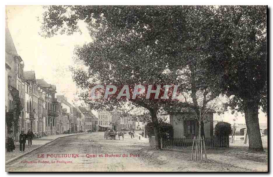 Le Pouliguen cPA Quai et bureau du port