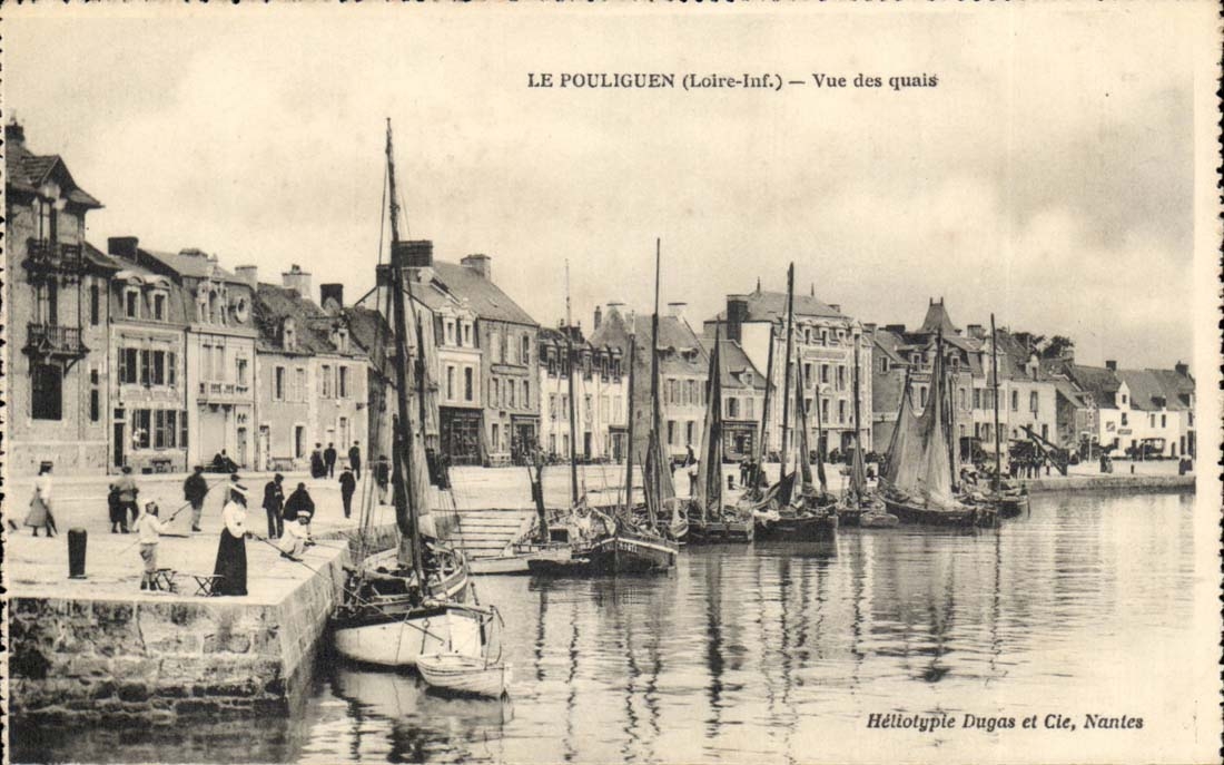 Le Pouliguen CPA Vue des quais (bateaux) (pecheurs)